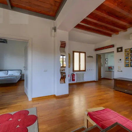 Sunny - Cozy & Modern - Wi-fi Apartment *